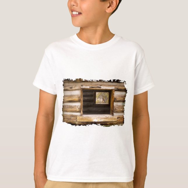 Genom och genom skåpet tee (Framsida)