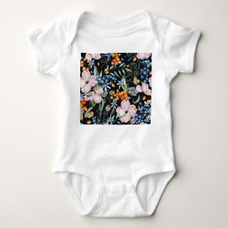 Gentle Watercolor: Rosa Blommigt Berries T Shirt