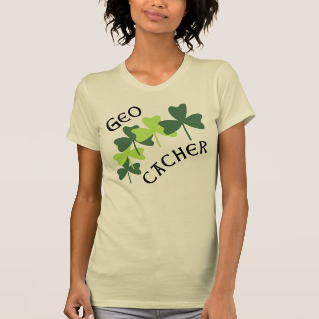 Geocacher Shamrocks T Shirt (Framsida)