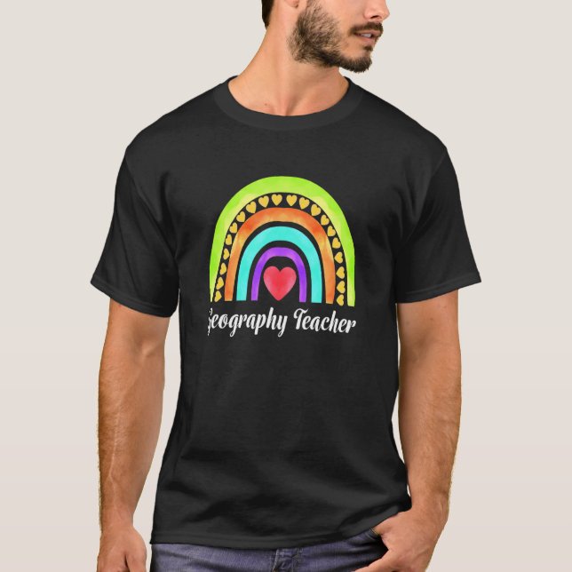 Geography Teacher Hearts & Rainbows T Shirt (Framsida)