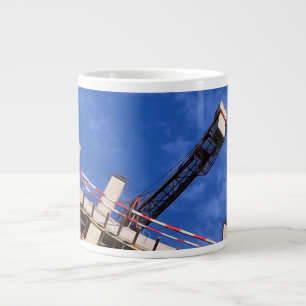 Geometri uppåt i luft jumbo mugg