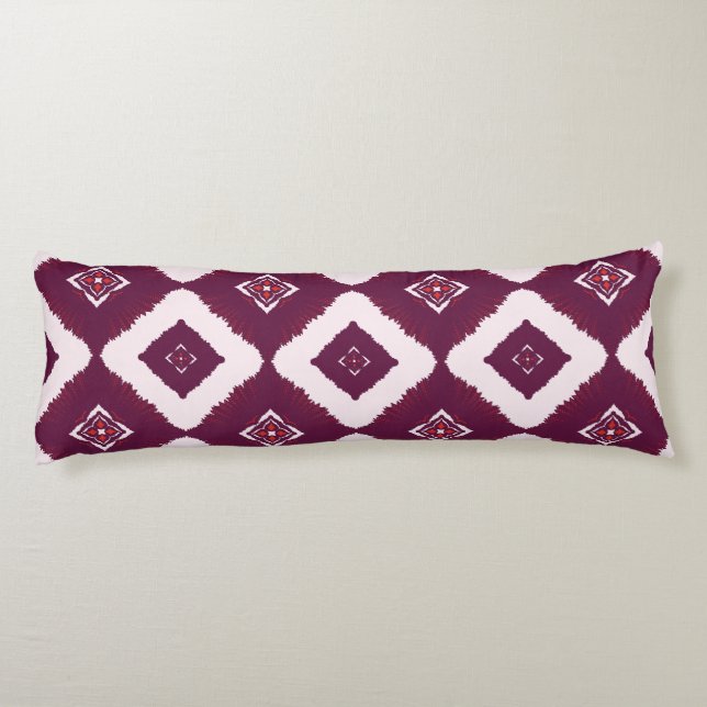 Geometric Ethnic Pattern Body Pillow – Burgundy Re Kroppskudde (Baksidan)