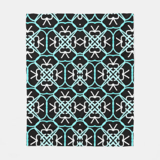 Geometric Mönster i Aqua Blue, White and Black. Fleecefilt