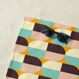 Geometric pattern with overlapping half-circles