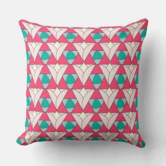 Geometric Triangle Pattern Throw Pillow Kudde
