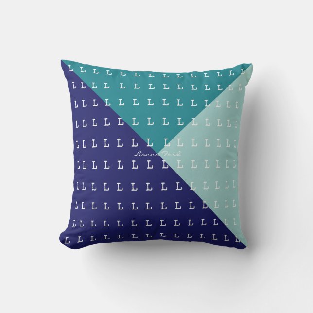 Geometric Triangles & Initialer Mönster Blue Kudde (Framsida)