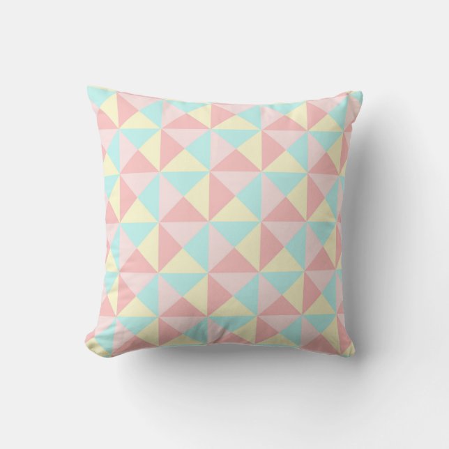 Geometric Triangles Pastel Rosa Blue Gult Pillow Kudde (Framsida)