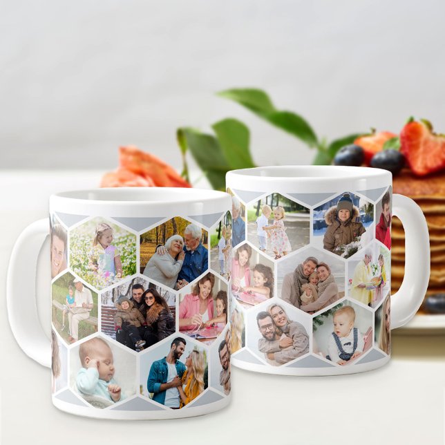 Geometrisk fotokollage 17 Bild Silver Grått Jumbo Mugg (Jumbo photo mug with 17 of your favorite pics and silver grey hexagon honeycomb pattern)