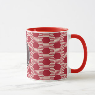 Geometrisk mönstermonogram för chic röd mugg