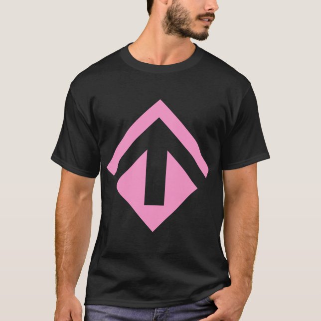 Geometrisk pil 03 t shirt (Framsida)