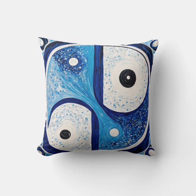 Geometrisk serenity: Blue & White Yin Yang Kudde (Framsida)