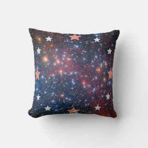 Geometriska stjärnor över en kosmisk nebulosa. kudde