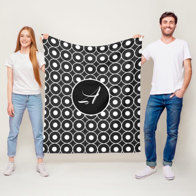 Geometriskt svart och vitt monogram fleecefilt (På plats)
