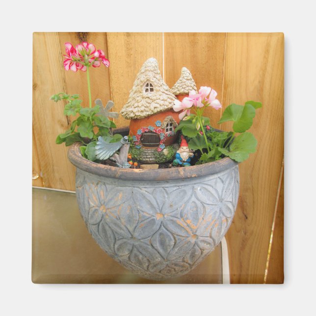 Geranium Gnome 03 Magnet (Framsidan)