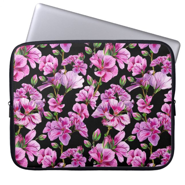 Geranium grenar, rosa buds. laptop fodral (Framsidan)