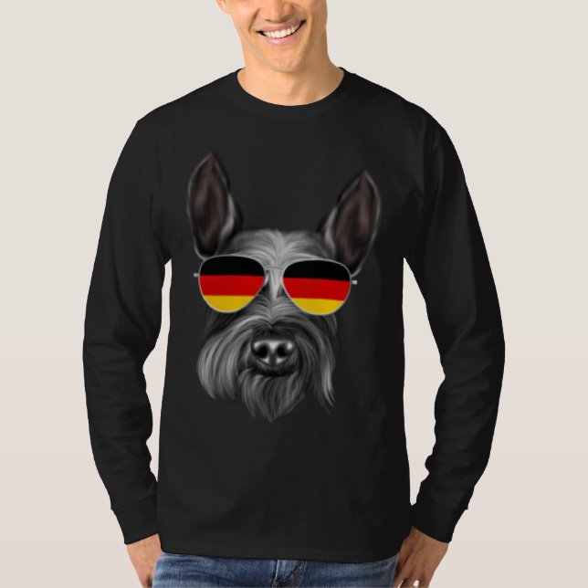 German Flag Giant Schnauzer Dog Germany Pocket T Shirt (Framsida)