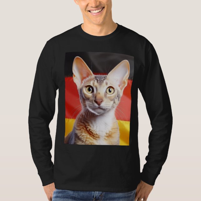 German Rex Cat German Flag In Background T Shirt (Framsida)