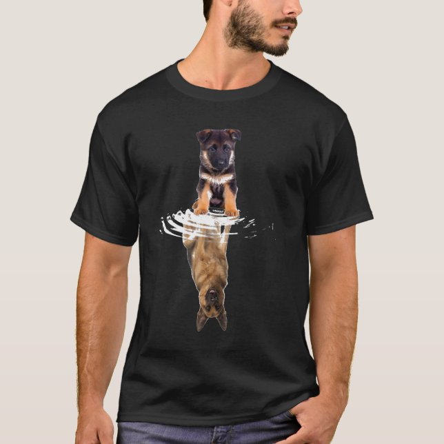 German Shepherd Reflection  Fathers Day Dog T Shirt (Framsida)