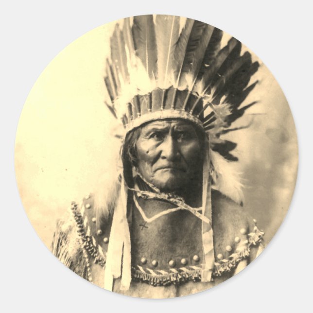 Geronimo Sepia Färg Runt Klistermärke (Framsida)