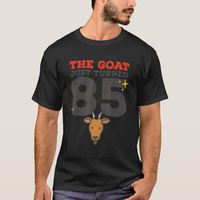 Geten har just fyllt 85 85-årsdag Gettema G T Shirt (Framsida)
