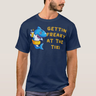 Gettin Freaky på Tiki Funny Graphic Novelty 1 T Shirt
