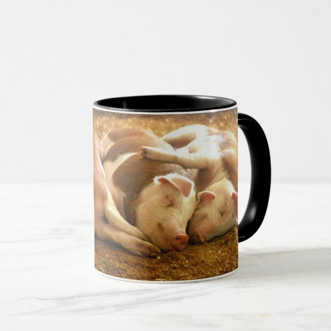Getty avbildar | Snuggling grisar Mugg (Framsida höger)