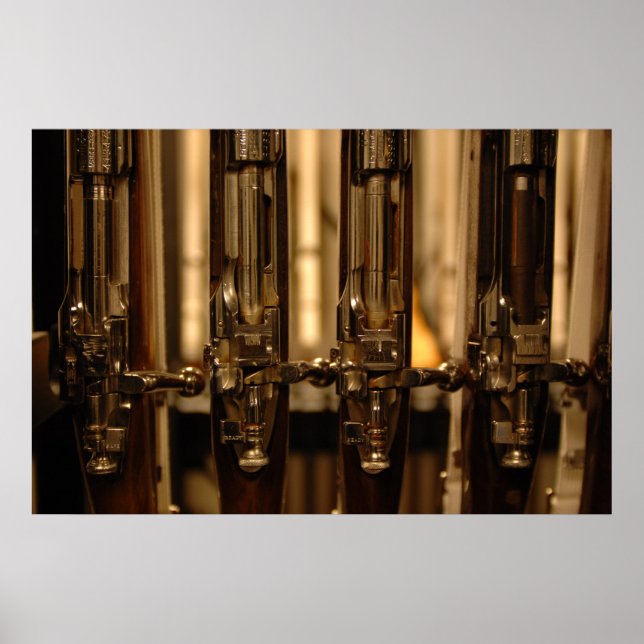 Gevär Poster (Framsidan)