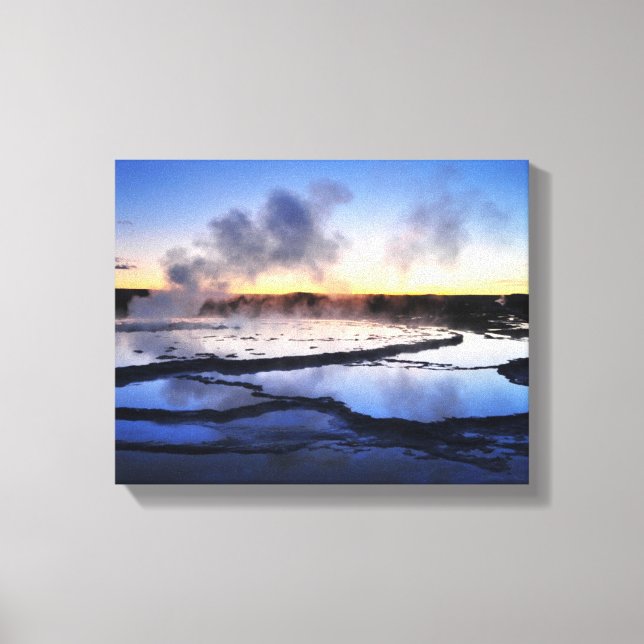 Geyser Smoke vid Sunset Canvastryck (Framsida)