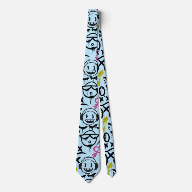 GFT01-Graffiti Mainly Black. Lblue BG Slips (Framsida)