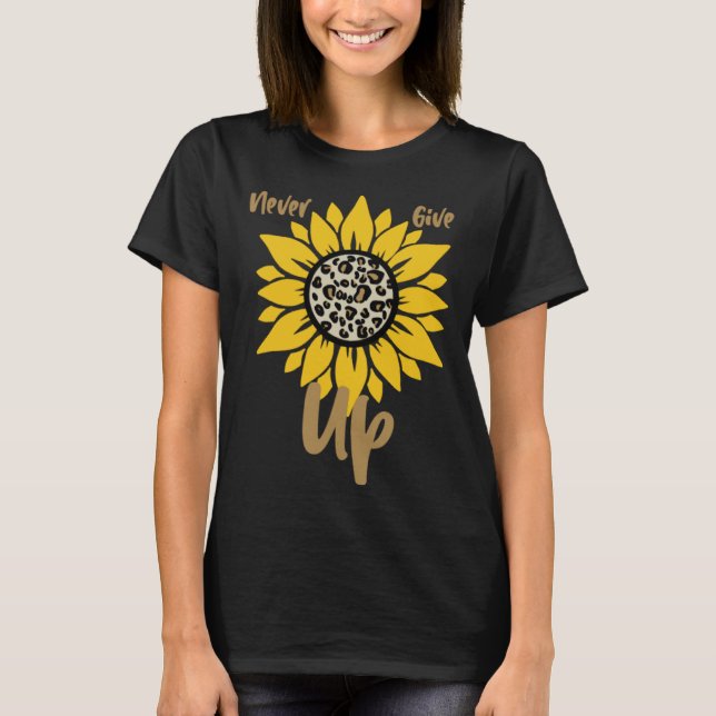 GGT Never Give Up Yellow Sunflower Leopard Positiv T Shirt (Framsida)