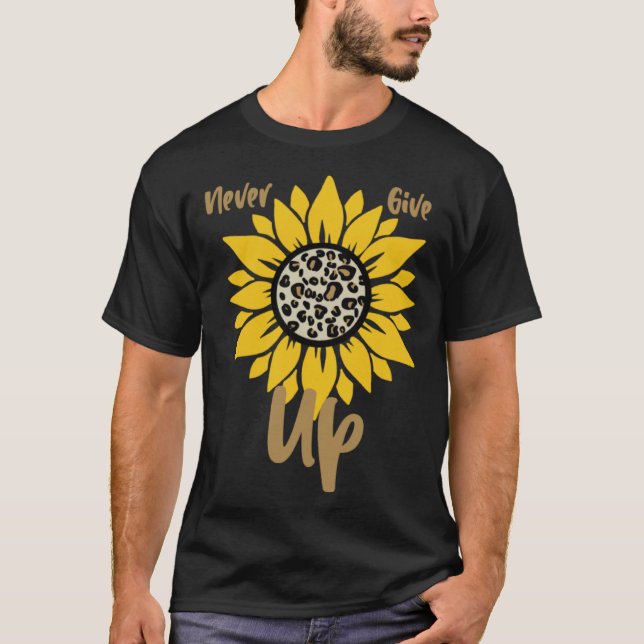 GGT Never Give Up Yellow Sunflower Leopard Positiv T Shirt (Framsida)