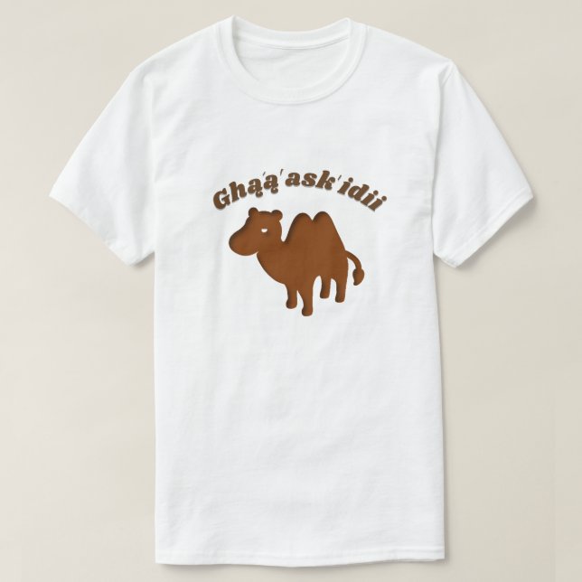 Ghą́ ą́'ask'idii - camel in navajo tee (Design framsida)