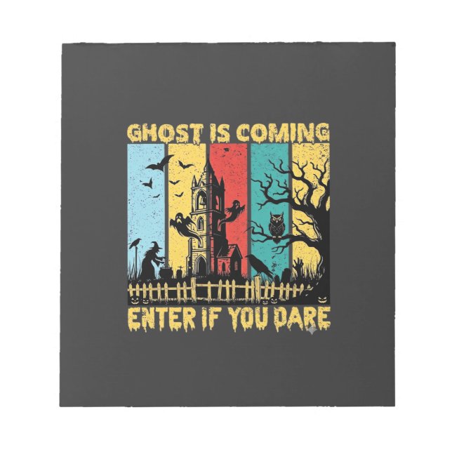 Ghost Is Coming Halloween Spökhus Häxa Uggla_ Anteckningsblock (Framsida)