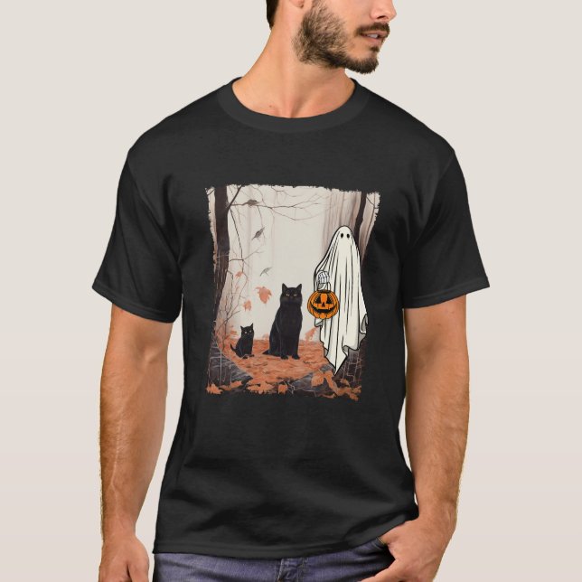 Ghost och katter i Forest Fall Autumn Halloween Co T Shirt (Framsida)