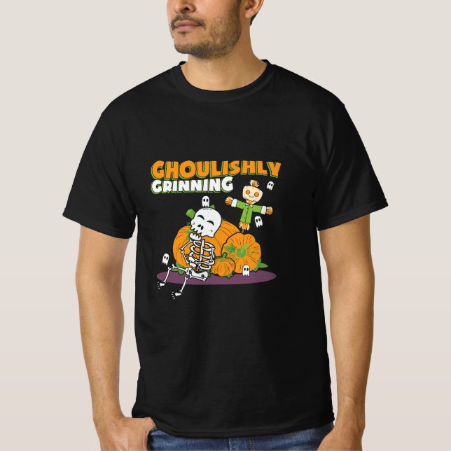 Ghoulishly Grinning Halloween Ghoul T Shirt (Framsida)