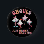 Ghouls vill bara ha Roligt Retro Halloween Christm Knapp<br><div class="desc">En retro Halloween-julflickor som har "Ghouls vill bara ha Roligt". Quirky,  roligt och perfekt för att blanda helgdag cheer med spooky charm.</div>