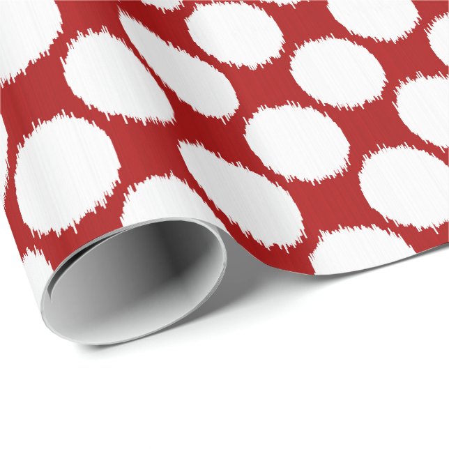 Giant Ikat Dots, vita prickar på djupt rött Presentpapper (Rullad Hörn)