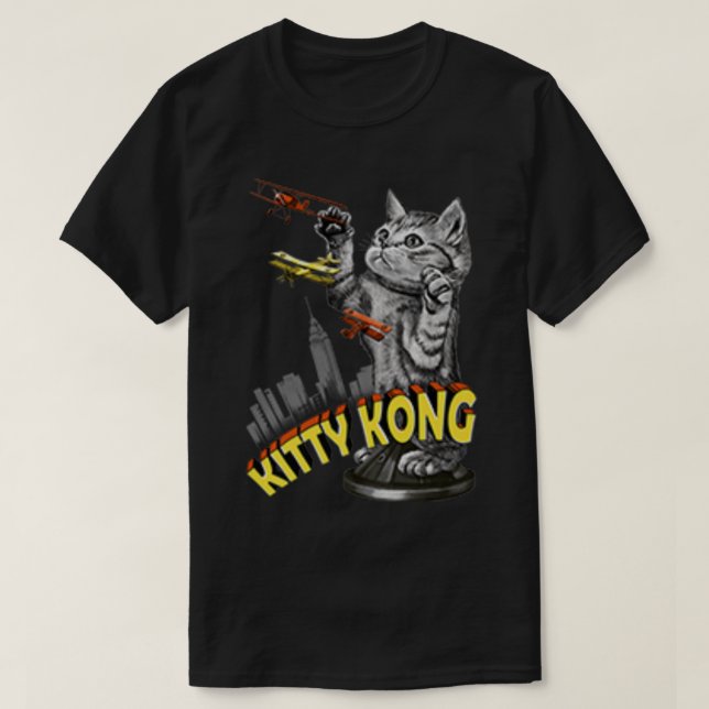 Giant Kitty Attack Funny Cat Parody Design T Shirt (Design framsida)