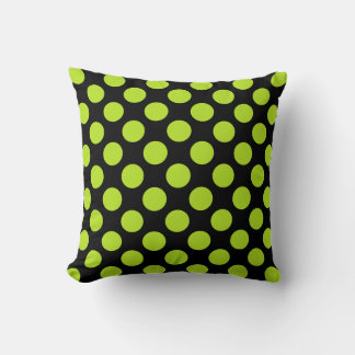 Giant Lime Green Polka Dots on Black Throw Pillow Kudde