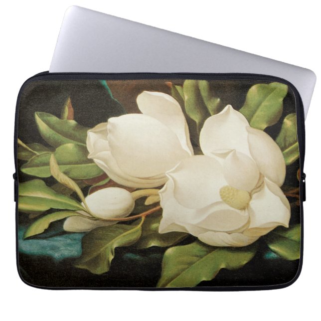 Giant Magnolias on a Blue Velvet Trasa av MJ Heade Laptop Sleeve (Framsidan)