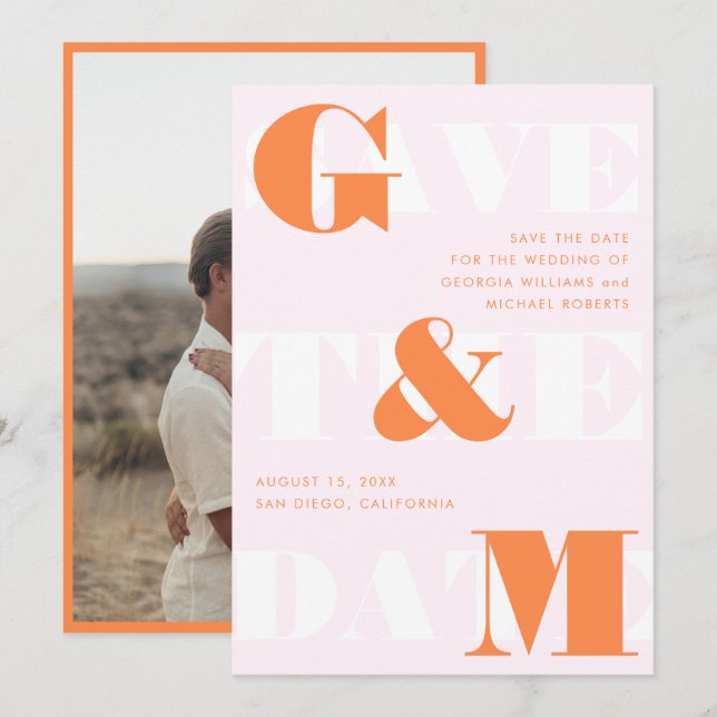 Giant Monogram Ampersand Peach Orange Rosa Bröllop Inbjudningar (Fram/baksida)