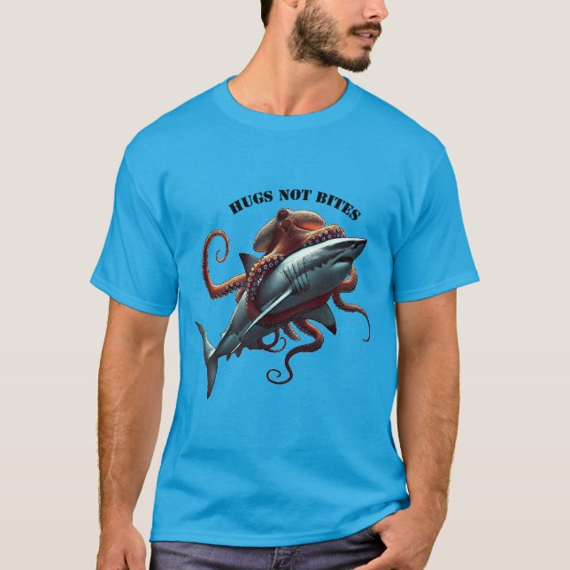 Giant Octopus Hugga en enorm Underbar vit haj-urm T Shirt (Framsida)