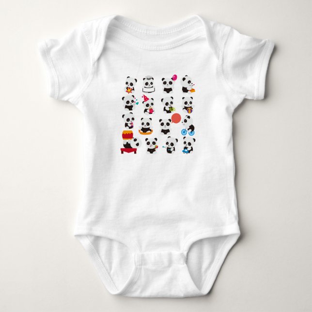 Giant panda Bear Cuteness T Shirt (Framsida)
