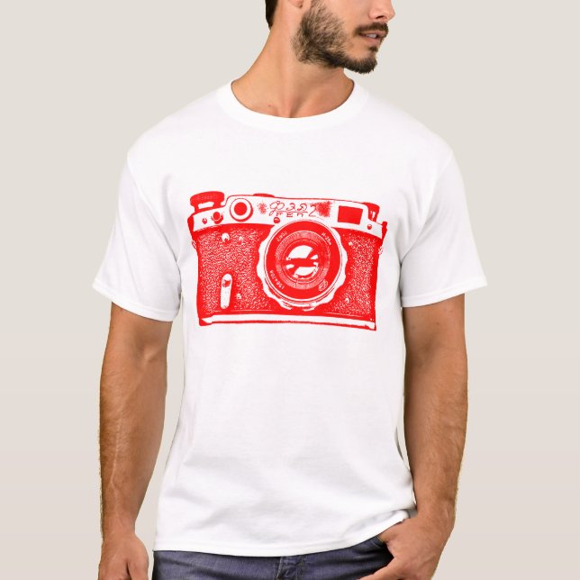 Giant Russian Camera - Red T Shirt (Framsida)
