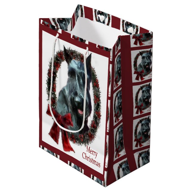 Giant Schnauzer jul (Framsidan Vinklad)