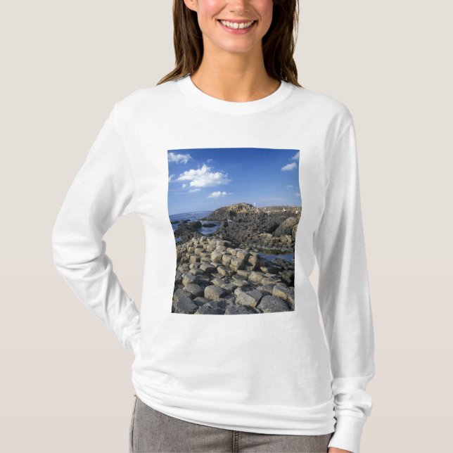 Giants Causeway, County Antrim, Nordirland Tee Shirt (Framsida)