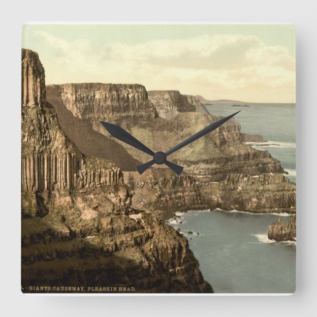 Giant's Causeway klocka, Pleaskin Head, Co. Antrim Fyrkantig Klocka (Framsida)