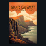 Giants Causeway Northern Ireland Travel Vintage Poster<br><div class="desc">Giants Causeway-vektorkonst design. Giants Causeway är ett område med omkring 40 000 sammanflätande basaltpelare,  som är resultatet av ett gammalt vulkanfiskekuption.</div>
