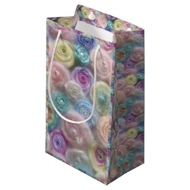 Gift Bag Pastel Yarn (Framsidan Vinklad)