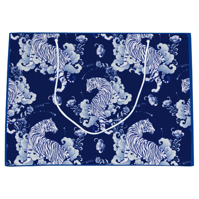 GIFT BAG TIGERS IN CLOUUES IN BLUE (Framsidan)